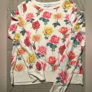 Wildfox baggy beach jumper sweatshirt. Women’s size S. Floral print